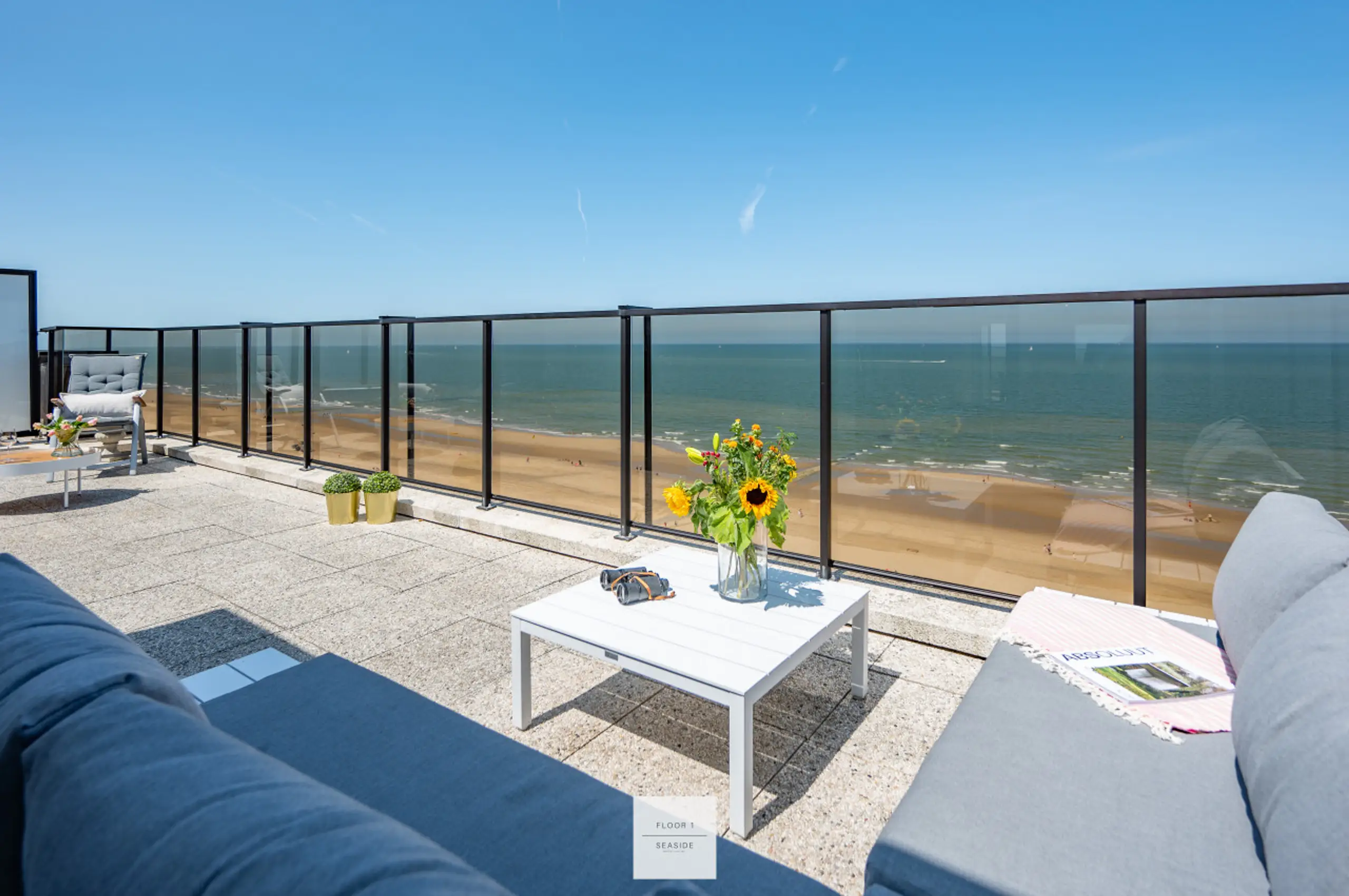Penthouse Floor, amazing sunsets from the top